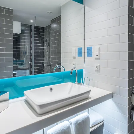 Hotell Express - By Ihg 3*