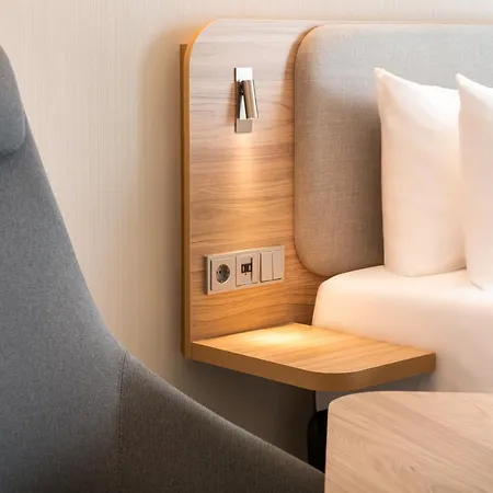 Express - By Ihg فندق 3*