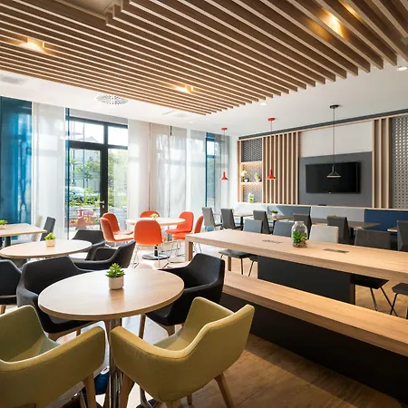 Express - By Ihg Hotel