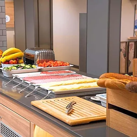 Hotell Express - By Ihg 3*