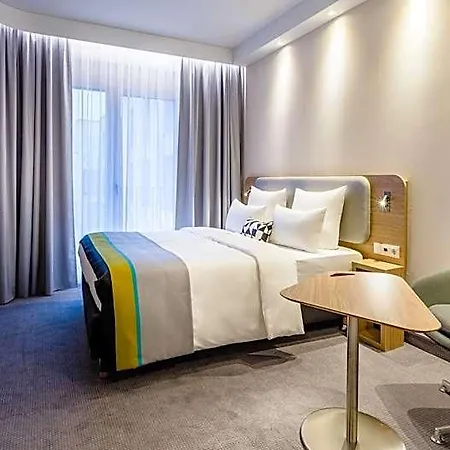 Express - By Ihg 3*
