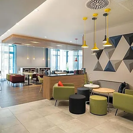 Express - By Ihg Hotell 3*