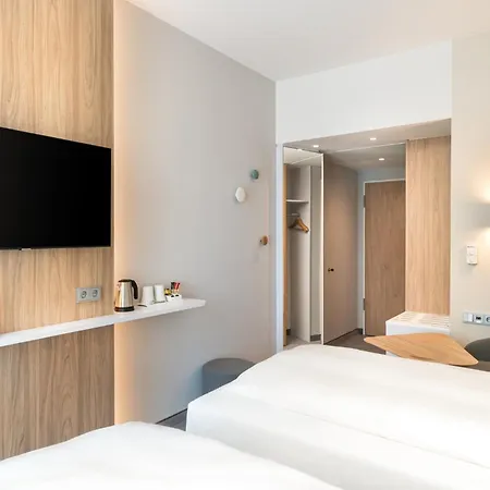 Express - By Ihg