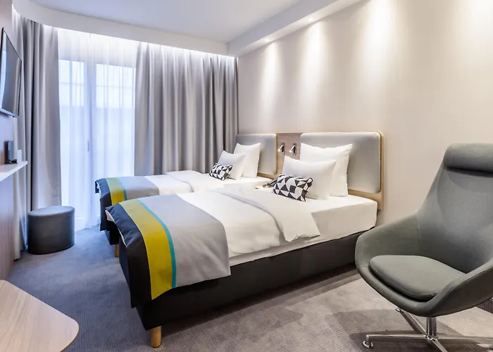 Express - By Ihg Hotel