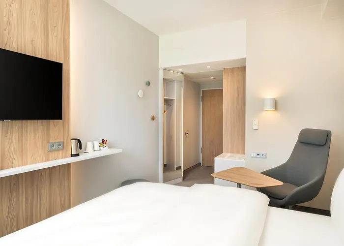 Express - By Ihg Rosenheim
