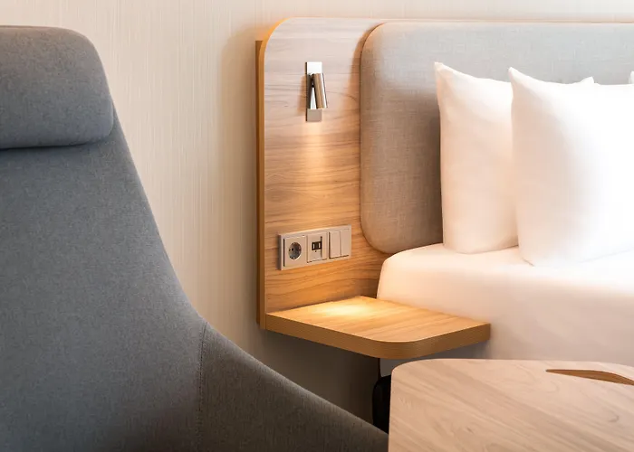 Express - By Ihg فندق 3*